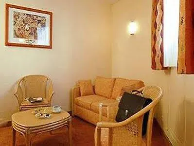 Escale Oceania Nantes Aeroport Hotel