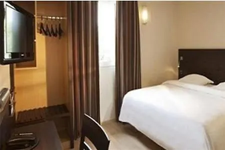 Escale Oceania Nantes Aéroport 3*