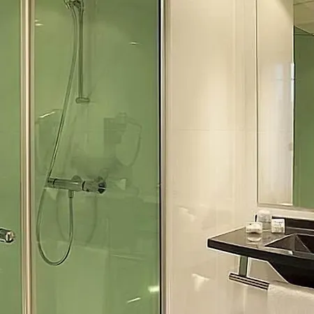 Escale Oceania Nantes Aéroport Hotel Bouguenais