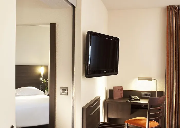 Escale Oceania Nantes Aeroport 3*