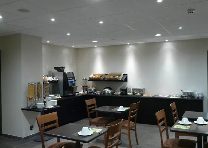 Hotel Escale Oceania Nantes Aeroport 3*