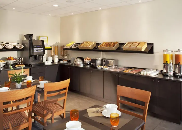 Hotel Escale Oceania Nantes Aeroport 3*