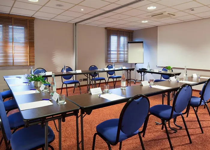 Hotel Escale Oceania Nantes Aeroport 3*